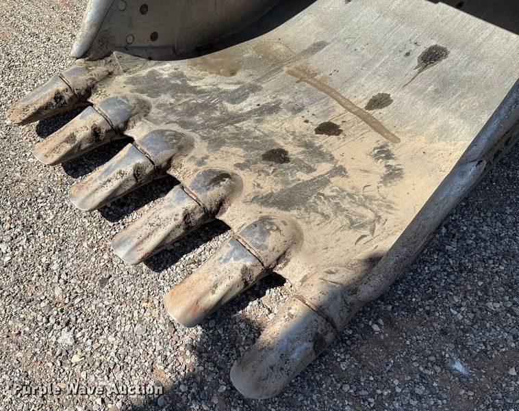 image for item DW5049 2006 Komatsu PC300LC-7 excavator