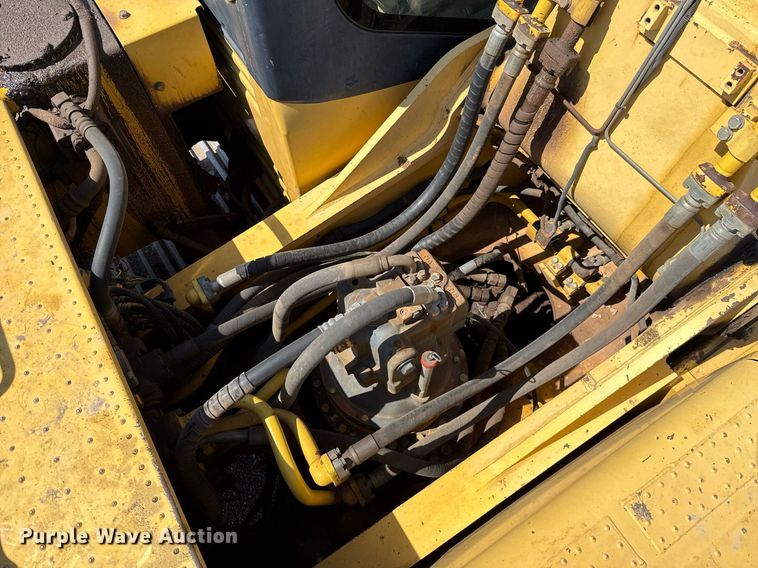 image for item DW5049 2006 Komatsu PC300LC-7 excavator