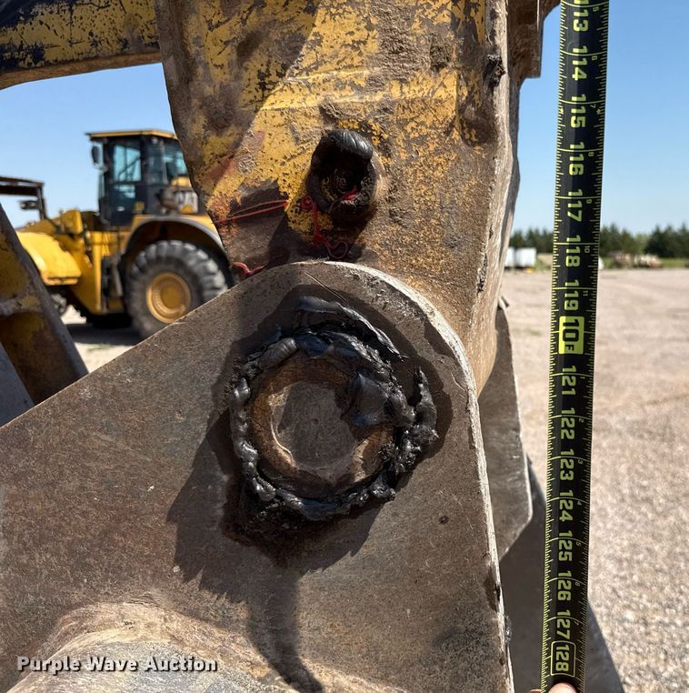 image for item DW5049 2006 Komatsu PC300LC-7 excavator