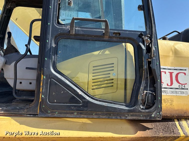 image for item DW5049 2006 Komatsu PC300LC-7 excavator