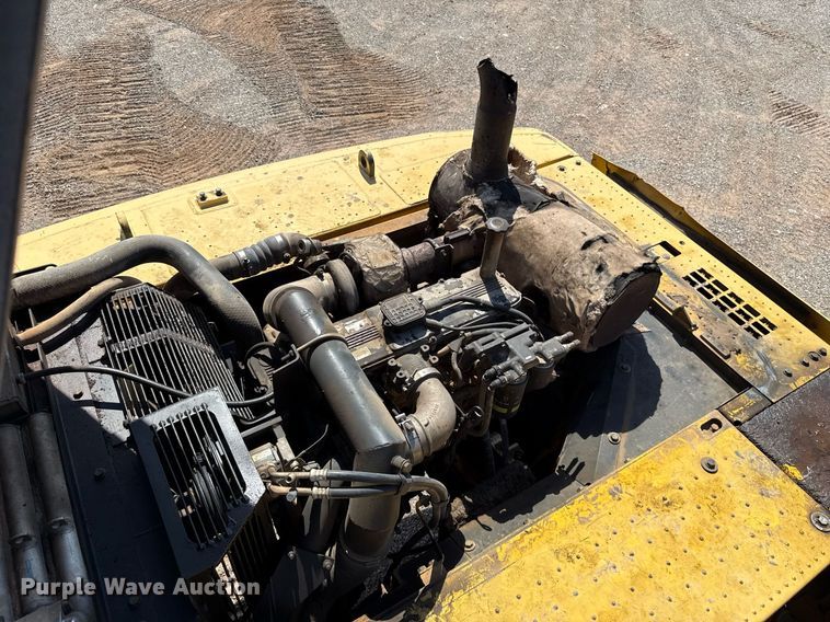 image for item DW5049 2006 Komatsu PC300LC-7 excavator