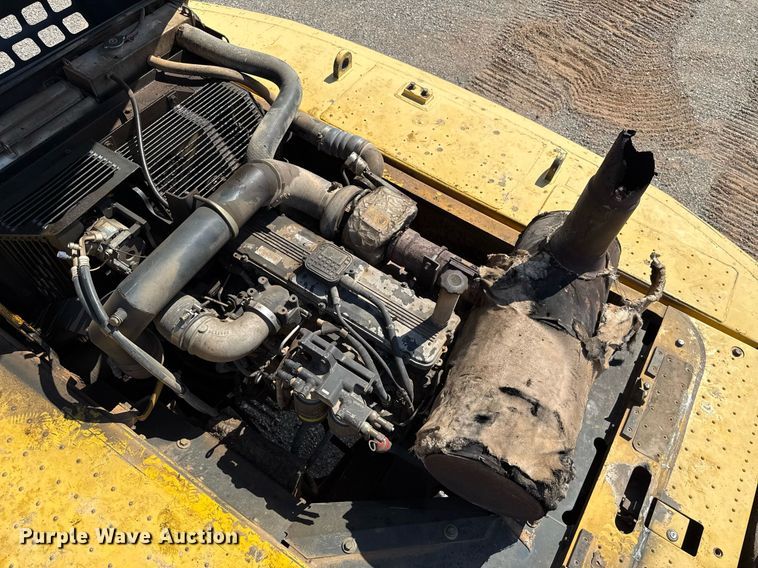 image for item DW5049 2006 Komatsu PC300LC-7 excavator