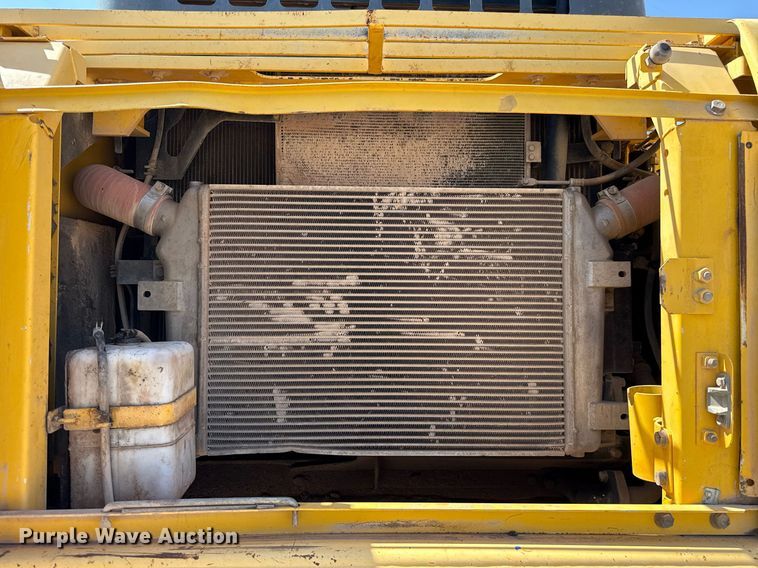 image for item DW5049 2006 Komatsu PC300LC-7 excavator