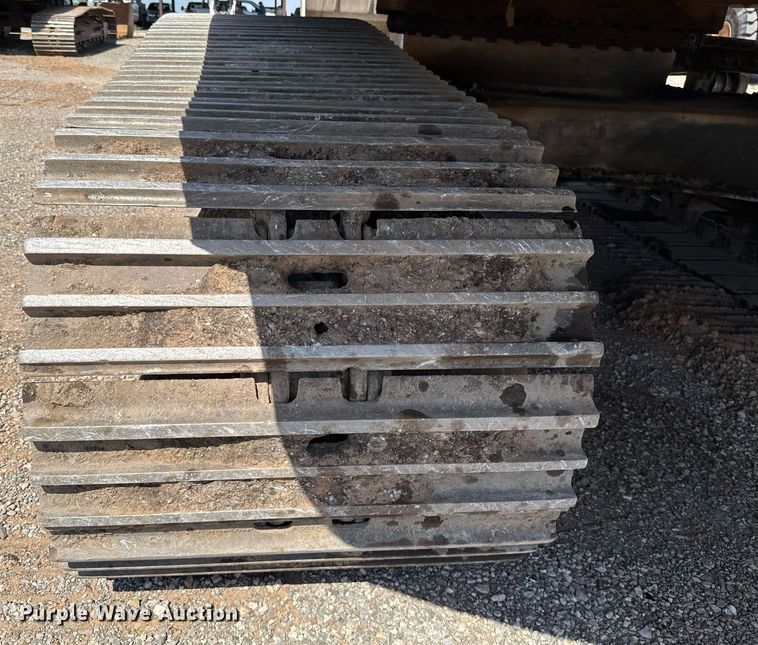 image for item DW5049 2006 Komatsu PC300LC-7 excavator