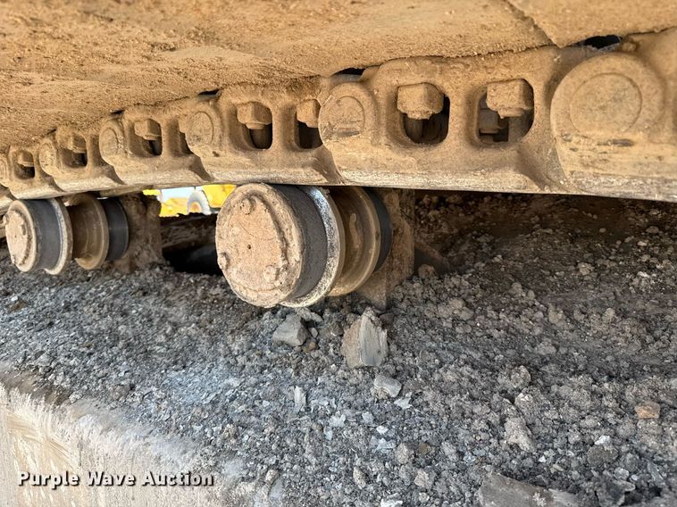 image for item DW5049 2006 Komatsu PC300LC-7 excavator