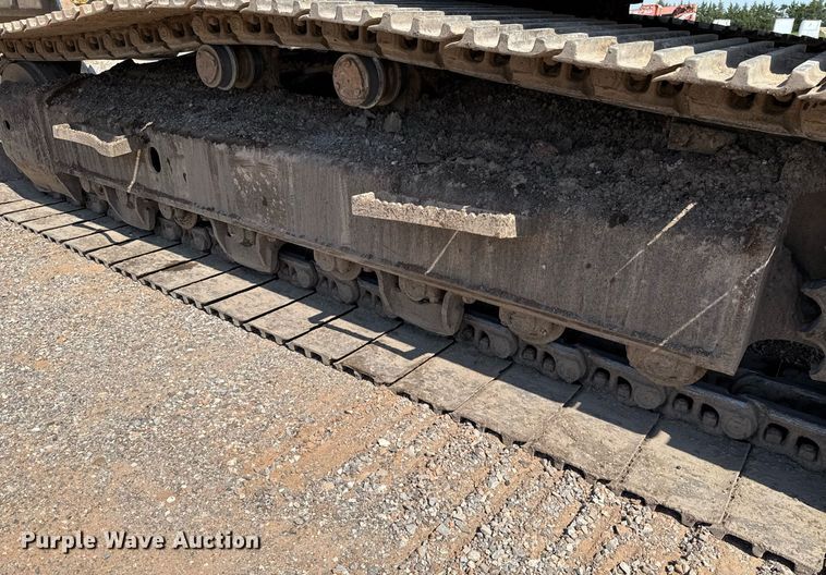 image for item DW5049 2006 Komatsu PC300LC-7 excavator