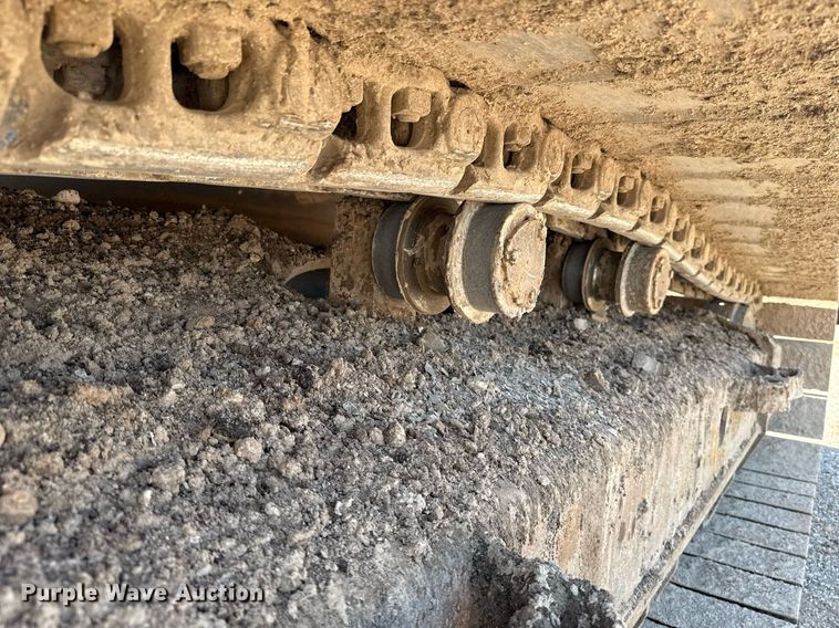 image for item DW5049 2006 Komatsu PC300LC-7 excavator