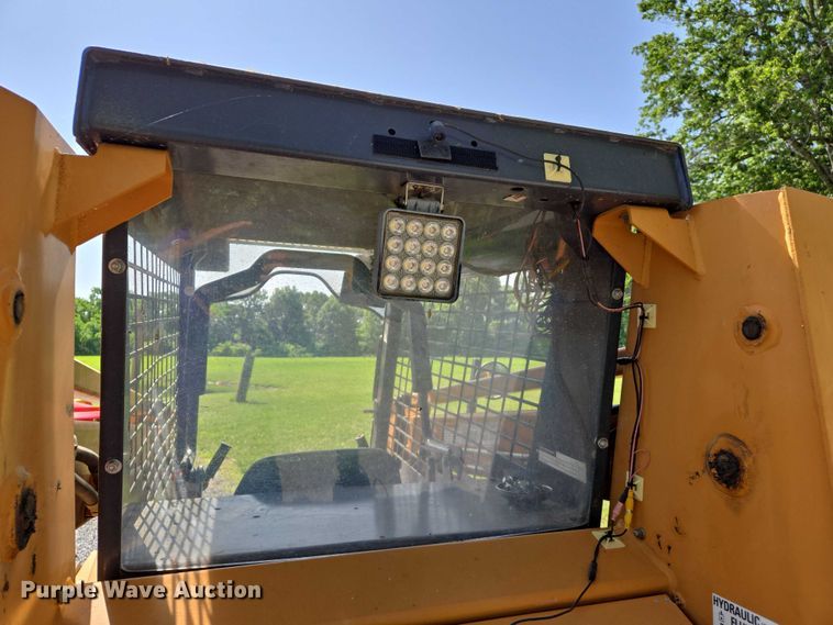image for item DW7015 2000 Case 1845C skid steer loader