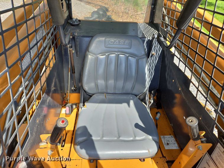image for item DW7015 2000 Case 1845C skid steer loader