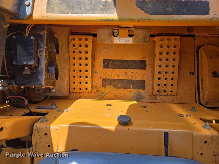 image for item DW7015 2000 Case 1845C skid steer loader