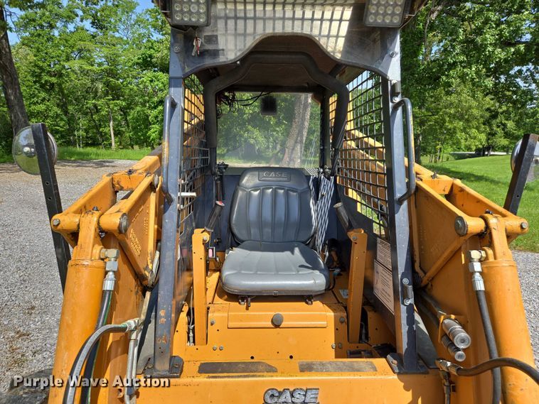 image for item DW7015 2000 Case 1845C skid steer loader