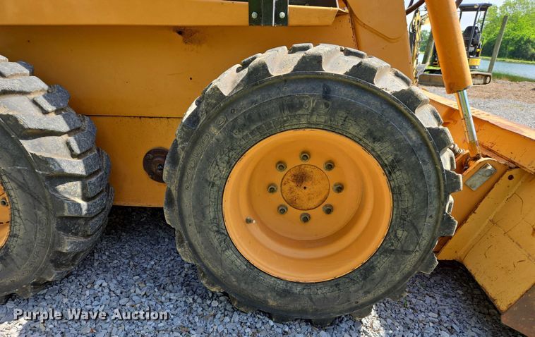 image for item DW7015 2000 Case 1845C skid steer loader