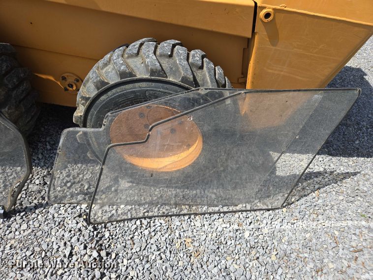 image for item DW7015 2000 Case 1845C skid steer loader