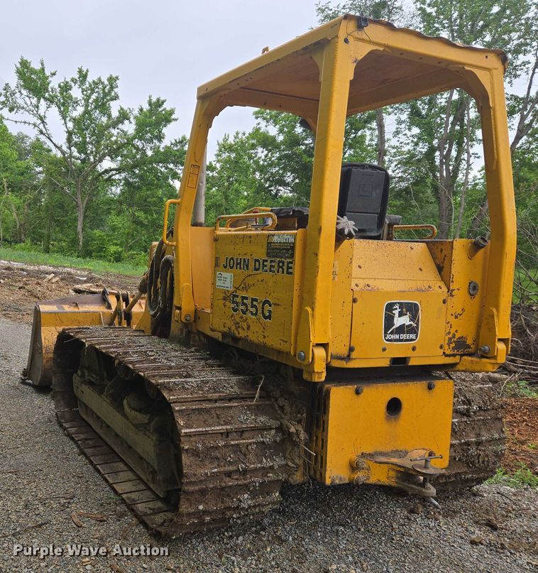 image for item DW7034 1989 John Deere 555G track loader