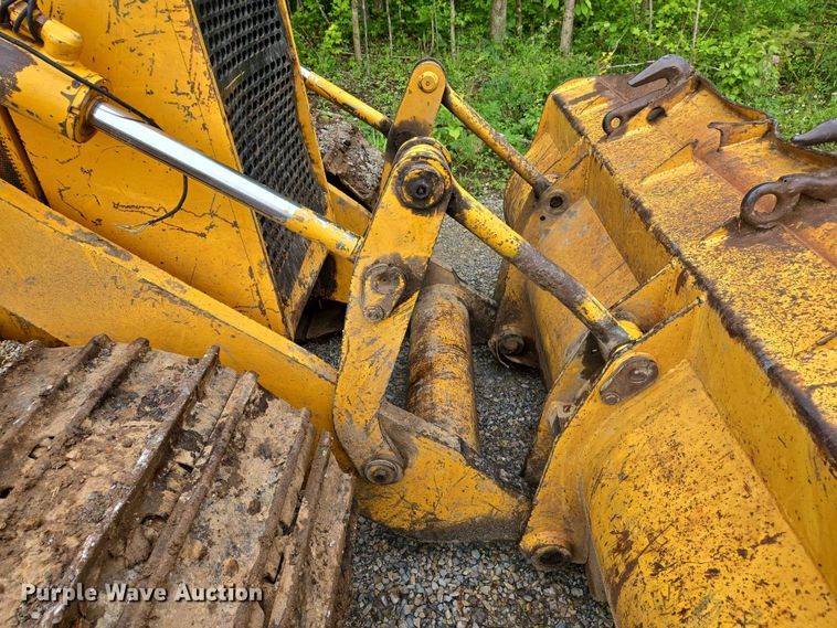 image for item DW7034 1989 John Deere 555G track loader