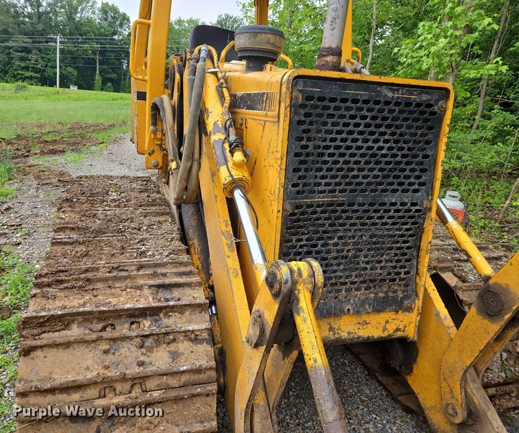 image for item DW7034 1989 John Deere 555G track loader