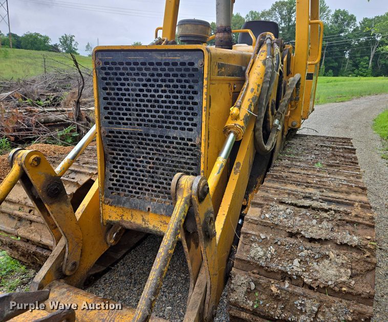 image for item DW7034 1989 John Deere 555G track loader