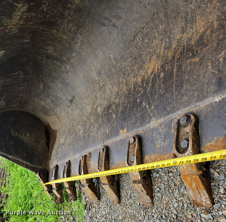 image for item DW7034 1989 John Deere 555G track loader