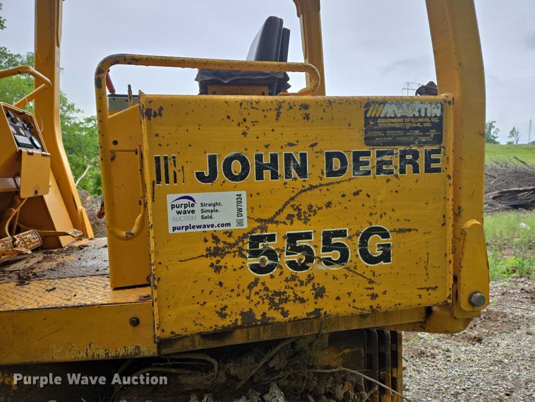 image for item DW7034 1989 John Deere 555G track loader