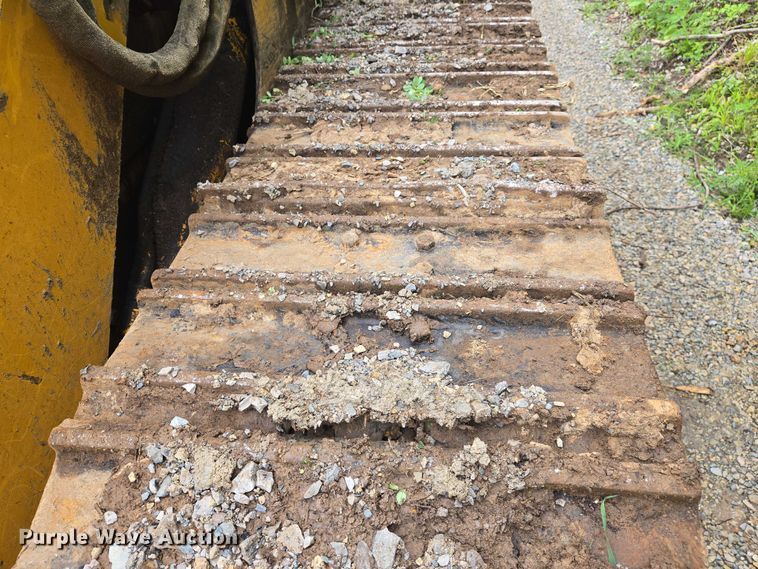 image for item DW7034 1989 John Deere 555G track loader