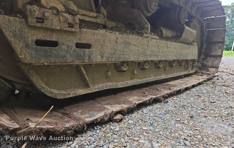 image for item DW7034 1989 John Deere 555G track loader