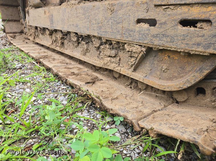 image for item DW7034 1989 John Deere 555G track loader