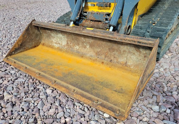 image for item DX6979 2020 John Deere 333G tracked skid steer loader