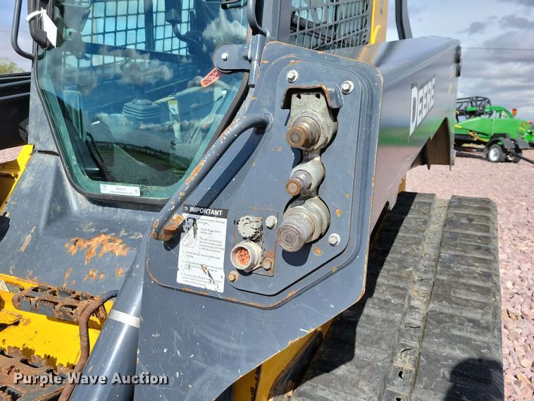 image for item DX6979 2020 John Deere 333G tracked skid steer loader