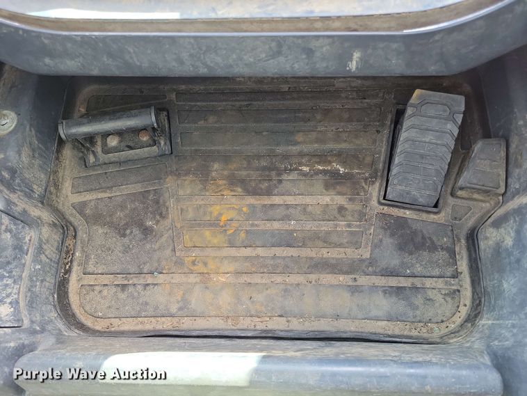 image for item DX6979 2020 John Deere 333G tracked skid steer loader