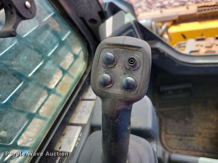 image for item DX6979 2020 John Deere 333G tracked skid steer loader