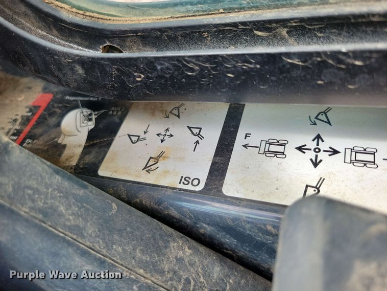 image for item DX6979 2020 John Deere 333G tracked skid steer loader