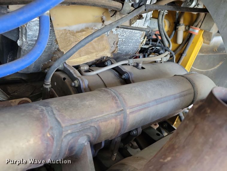 image for item DX6979 2020 John Deere 333G tracked skid steer loader