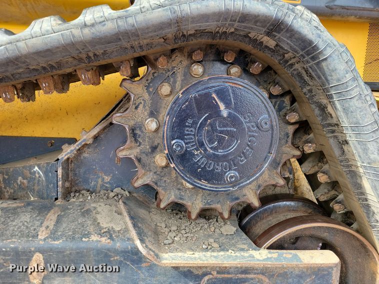 image for item DX6979 2020 John Deere 333G tracked skid steer loader