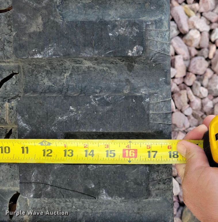 image for item DX6979 2020 John Deere 333G tracked skid steer loader