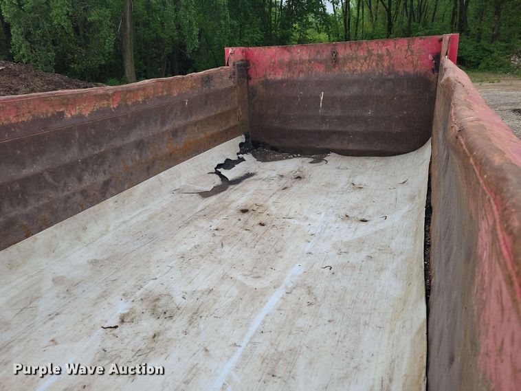 image for item DX6984 1999 Mack RD688S dump truck