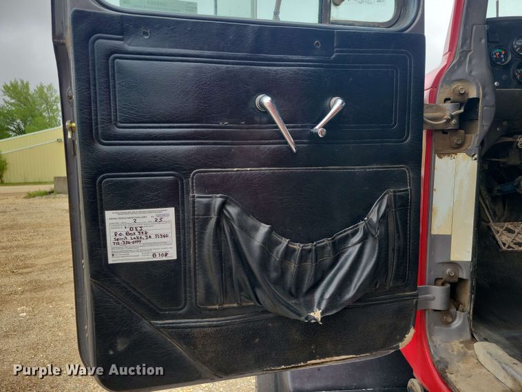 image for item DX6984 1999 Mack RD688S dump truck