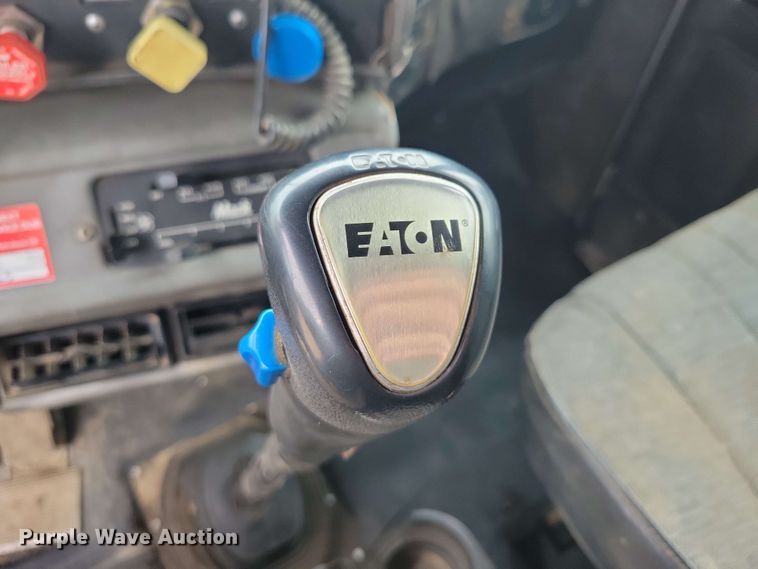 image for item DX6984 1999 Mack RD688S dump truck