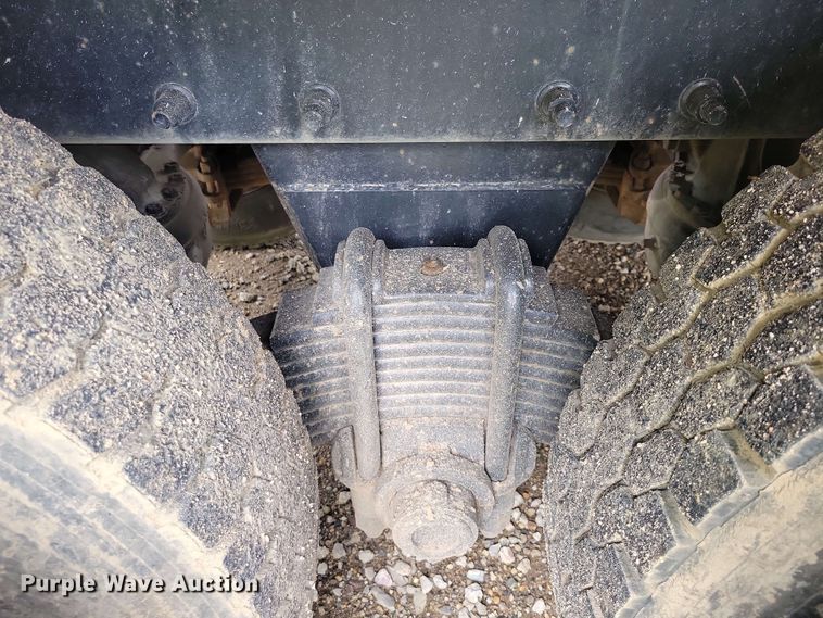 image for item DX6984 1999 Mack RD688S dump truck