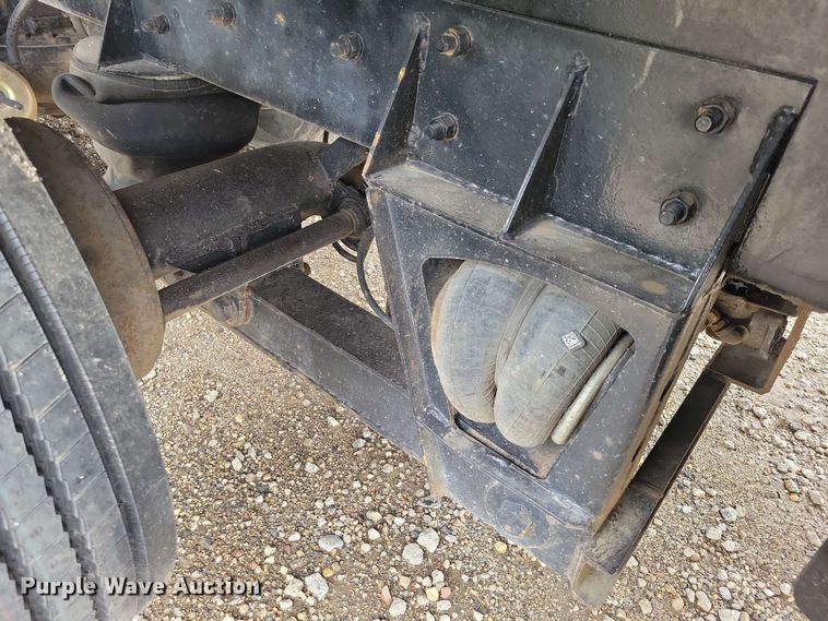 image for item DX6984 1999 Mack RD688S dump truck