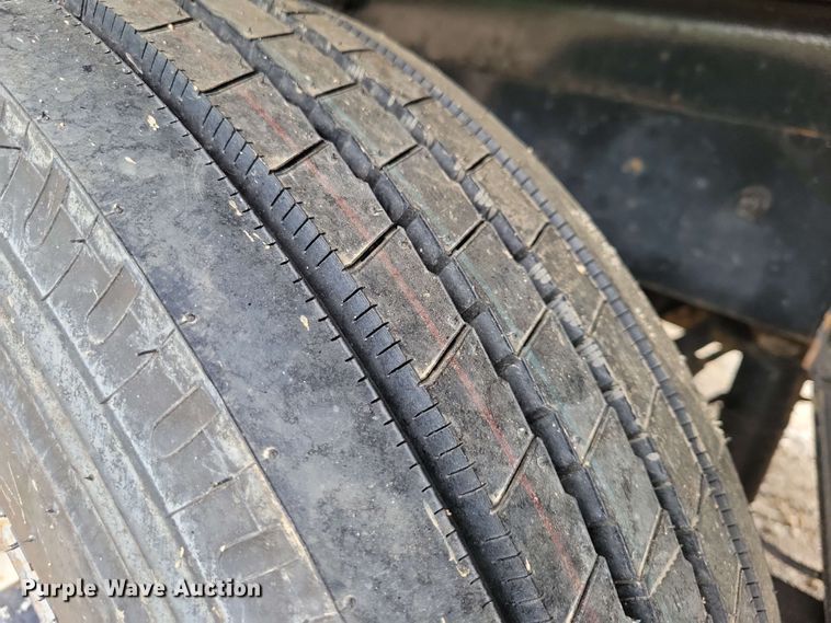 image for item DX6984 1999 Mack RD688S dump truck