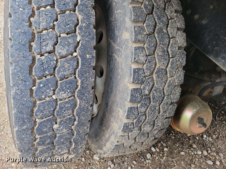 image for item DX6984 1999 Mack RD688S dump truck