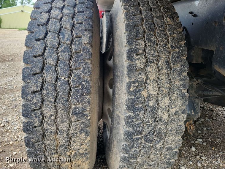 image for item DX6984 1999 Mack RD688S dump truck