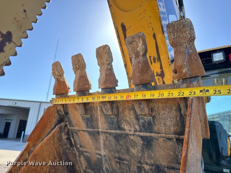 image for item DX8984 2016 Caterpillar 420F2 IT backhoe