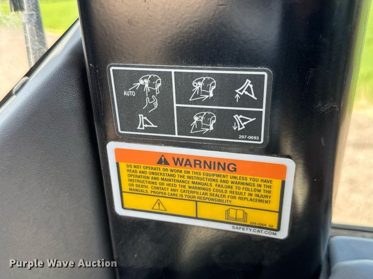 image for item DX8985 2018 Caterpillar D6N XL dozer