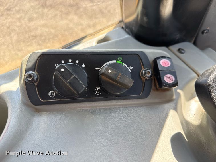 image for item DX8985 2018 Caterpillar D6N XL dozer