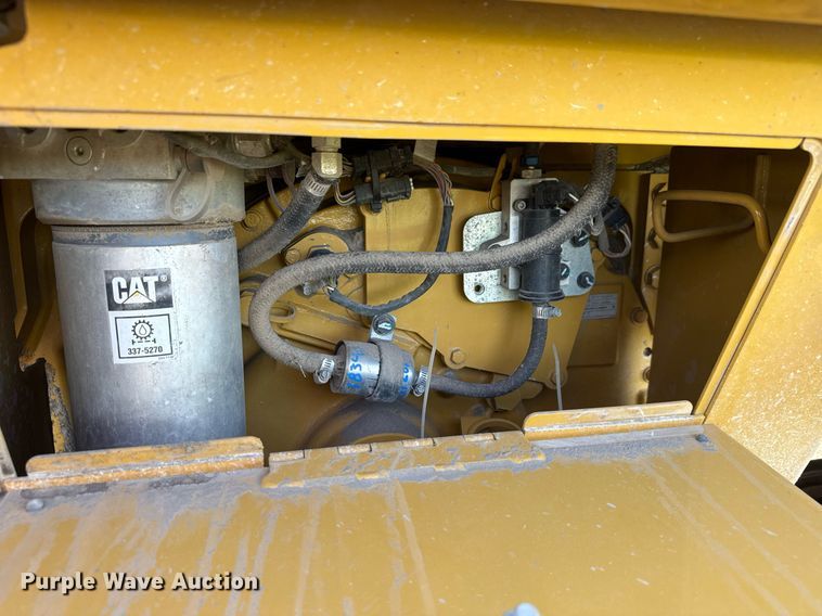 image for item DX8985 2018 Caterpillar D6N XL dozer