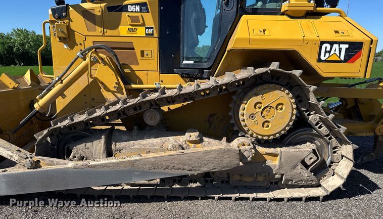 image for item DX8985 2018 Caterpillar D6N XL dozer
