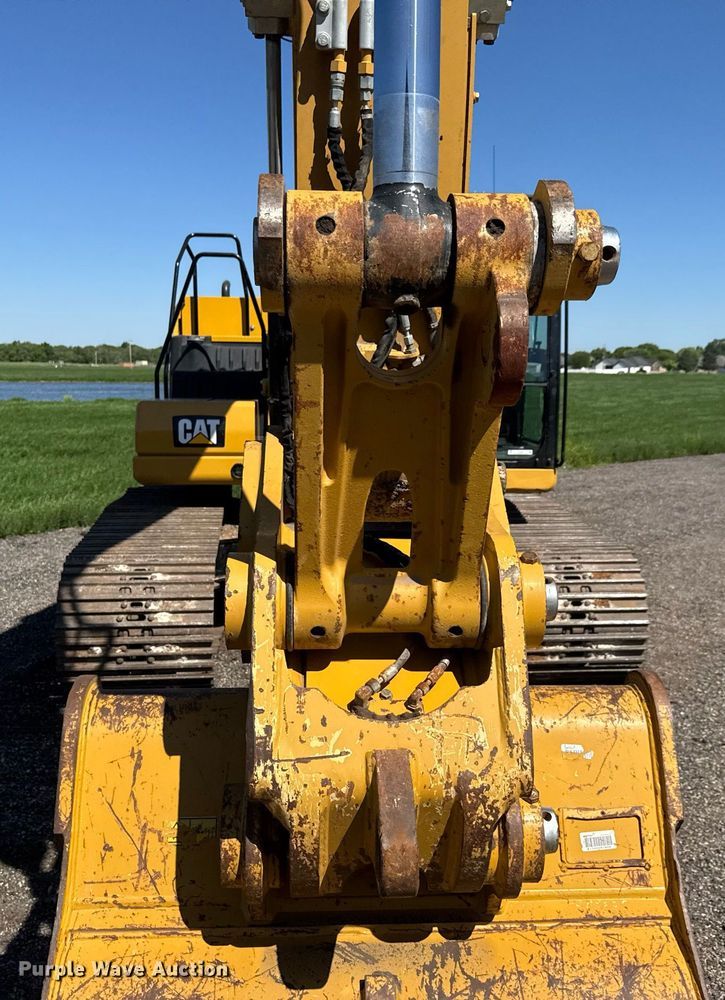 image for item DX8986 2018 Caterpillar 320 excavator