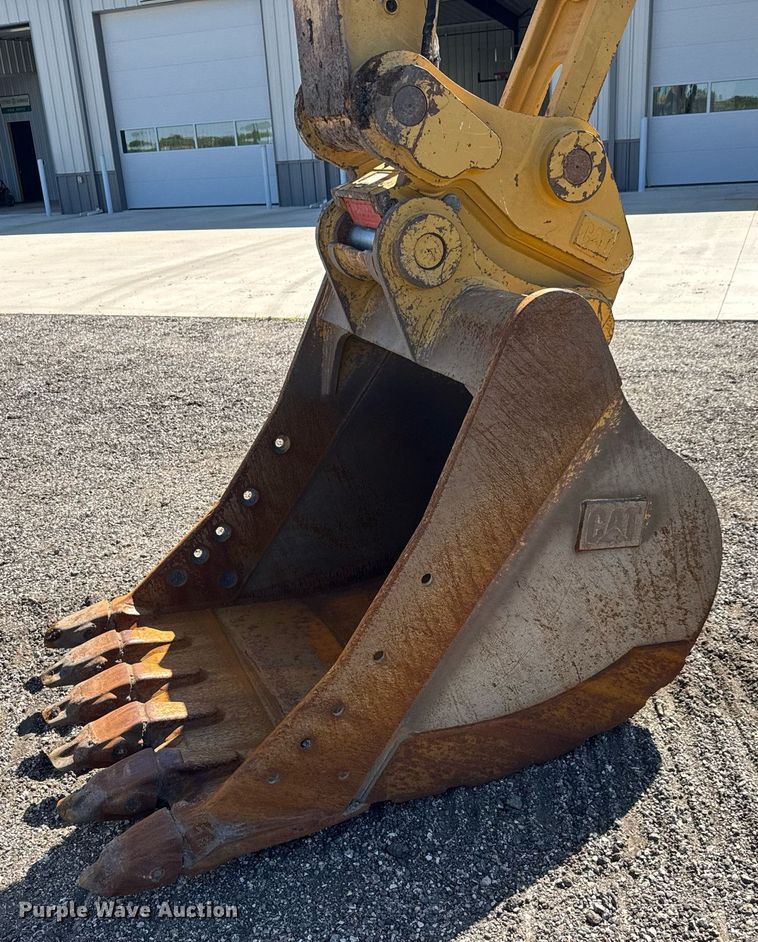 image for item DX8986 2018 Caterpillar 320 excavator