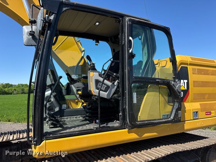 image for item DX8986 2018 Caterpillar 320 excavator